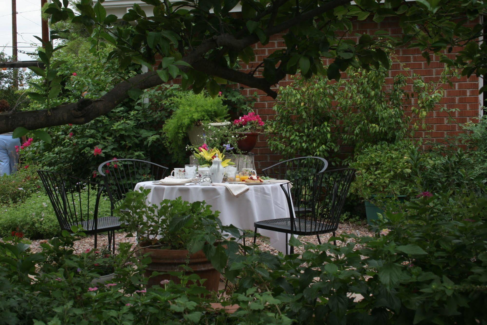 Mon Ami Bed&breakfast 3* Tucson